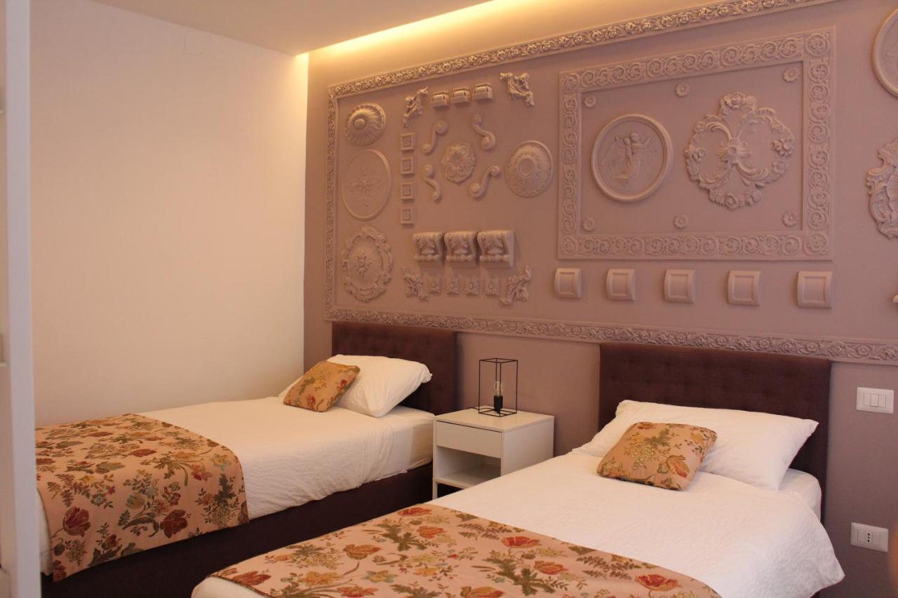 Il Cavaliere Bed And Breakfast Caserta Bagian luar foto